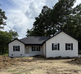 105 Old Shelbyville Hwy, Tullahoma, TN 37388