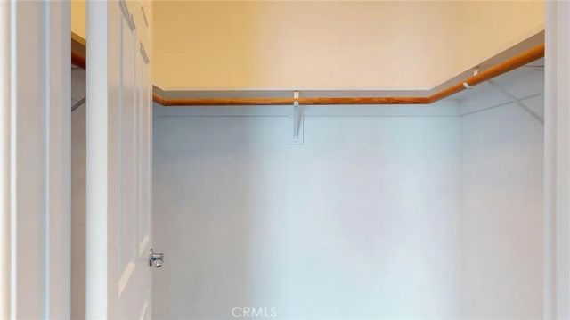 12407 Moorpark 301, Studio City, CA 91604