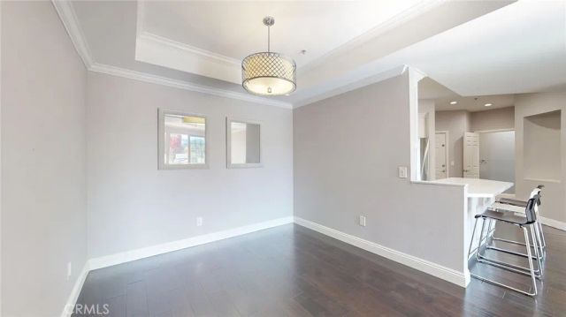 12407 Moorpark 301, Studio City, CA 91604