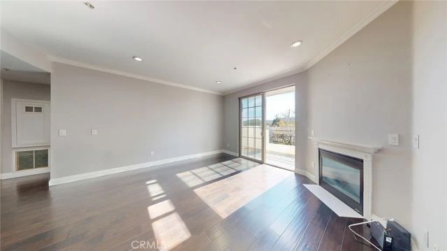 12407 Moorpark 301, Studio City, CA 91604