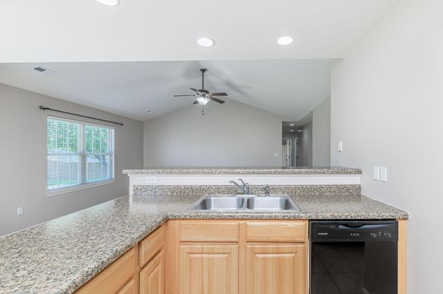 5306 SILVER MILL DR, Columbia, MO 65202