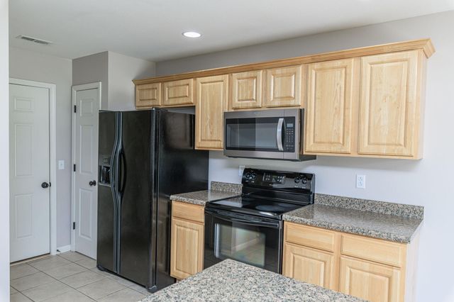 5306 SILVER MILL DR, Columbia, MO 65202