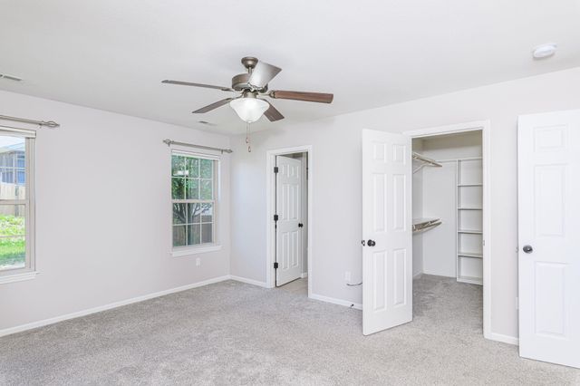 5306 SILVER MILL DR, Columbia, MO 65202