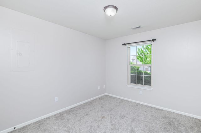 5306 SILVER MILL DR, Columbia, MO 65202