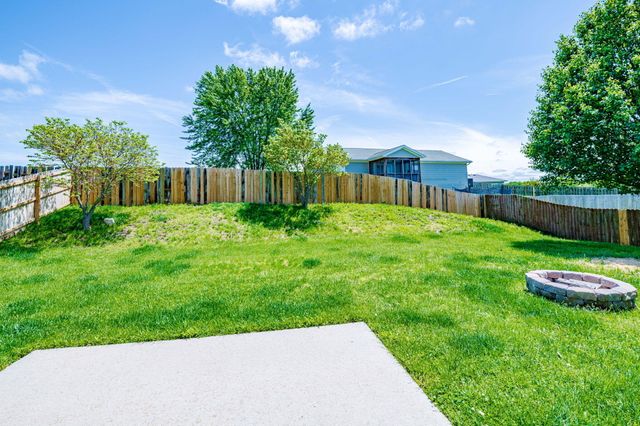 5306 SILVER MILL DR, Columbia, MO 65202