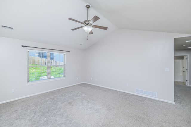 5306 SILVER MILL DR, Columbia, MO 65202