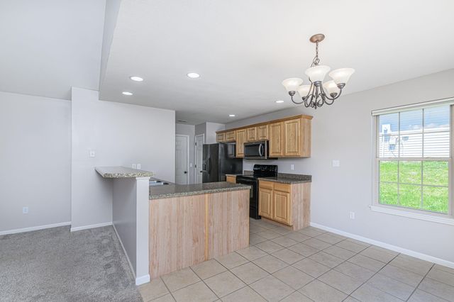 5306 SILVER MILL DR, Columbia, MO 65202