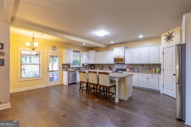 201 Rocky Bay Lane, Senoia, GA 30276