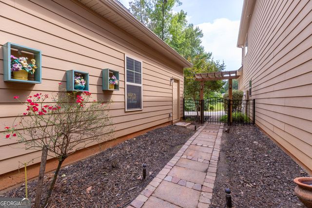 201 Rocky Bay Lane, Senoia, GA 30276