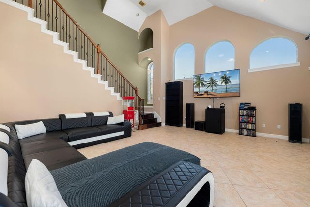 8123 Cranbrook Hollow Lane, Houston, TX 77095
