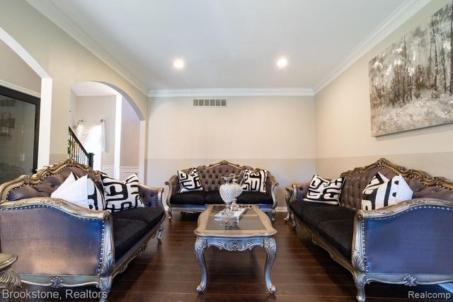 13809 Grandeur Avenue, Utica, MI 48315