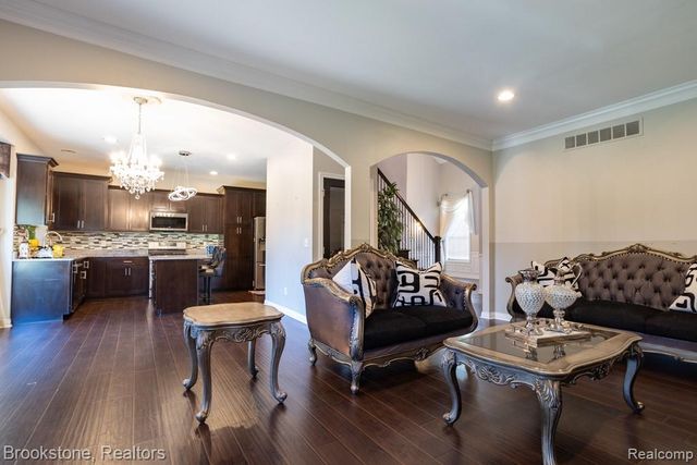 13809 Grandeur Avenue, Utica, MI 48315