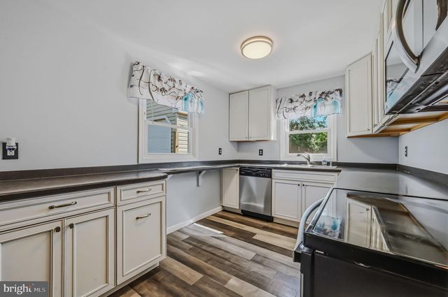 201 HULL AVE, Newark, DE 19711