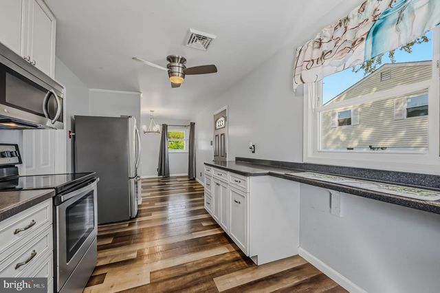 201 HULL AVE, Newark, DE 19711