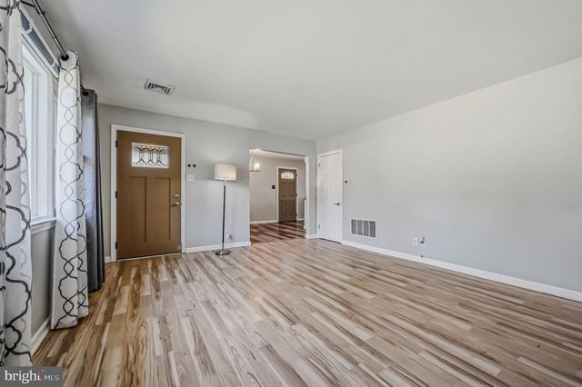 201 HULL AVE, Newark, DE 19711