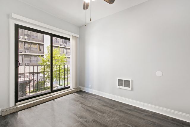 4520 N CLARENDON Avenue 206, Chicago, IL 60640