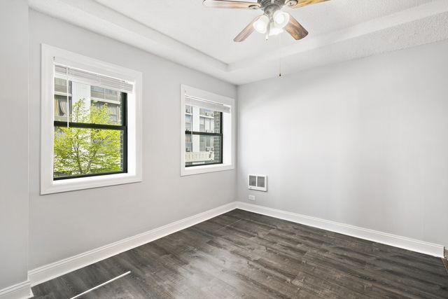 4520 N CLARENDON Avenue 206, Chicago, IL 60640