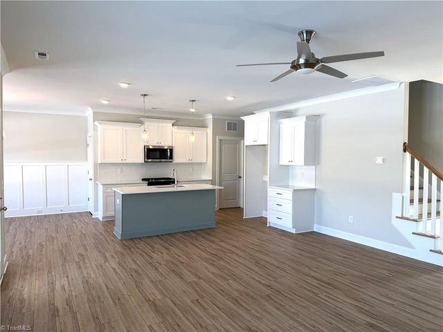 230 Enclave Drive, Clemmons, NC 27012