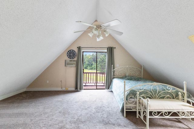427 Corinth Rd., Petal, MS 39465