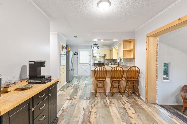 427 Corinth Rd., Petal, MS 39465