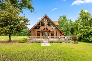 427 Corinth Rd., Petal, MS 39465