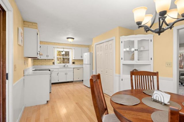 43 Walker Road, Atkinson, NH 03811