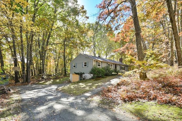 43 Walker Road, Atkinson, NH 03811