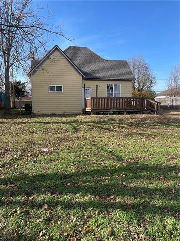 414 S Choctaw Avenue, El Reno, OK 73036