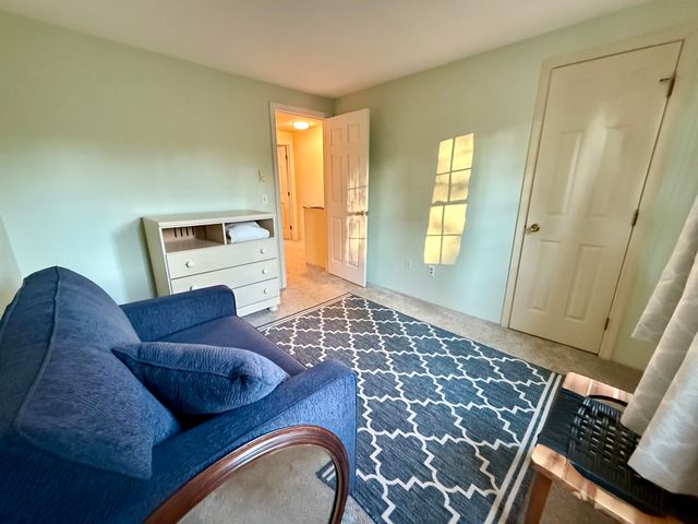 792 Court St Apt A, Keene, NH 03431