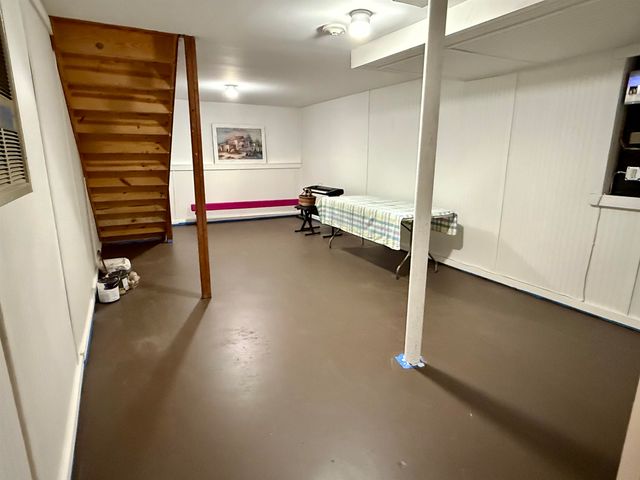 792 Court St Apt A, Keene, NH 03431