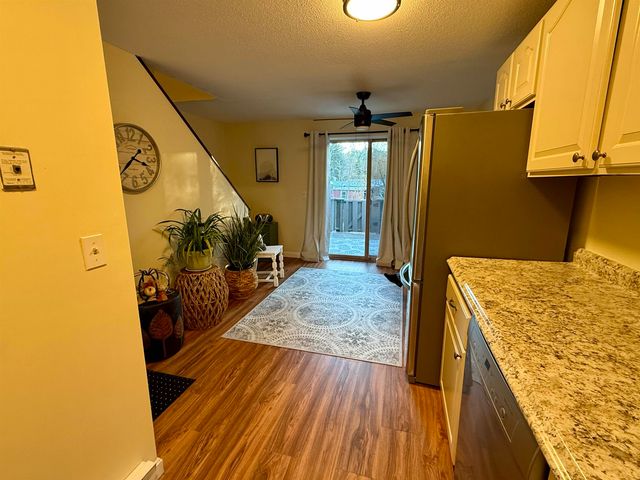 792 Court St Apt A, Keene, NH 03431