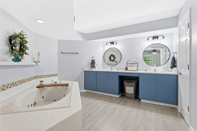 120 TIDY ISLAND BOULEVARD 120, Bradenton, FL 34210