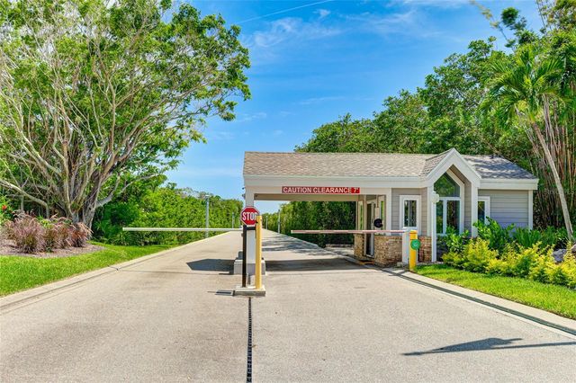 120 TIDY ISLAND BOULEVARD 120, Bradenton, FL 34210