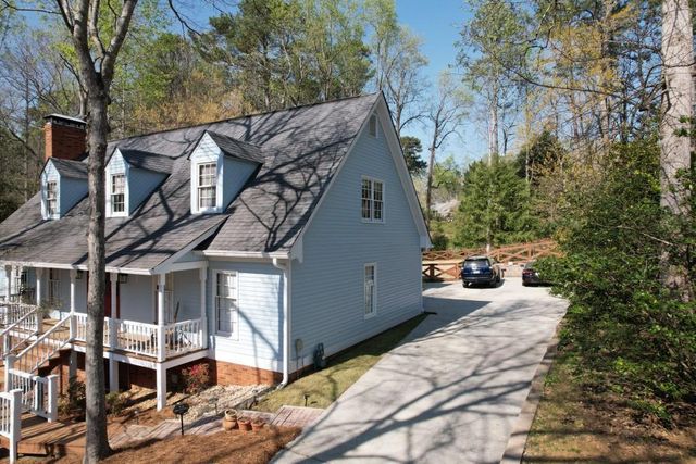 4013 Benell Court SE, Smyrna, GA 30082