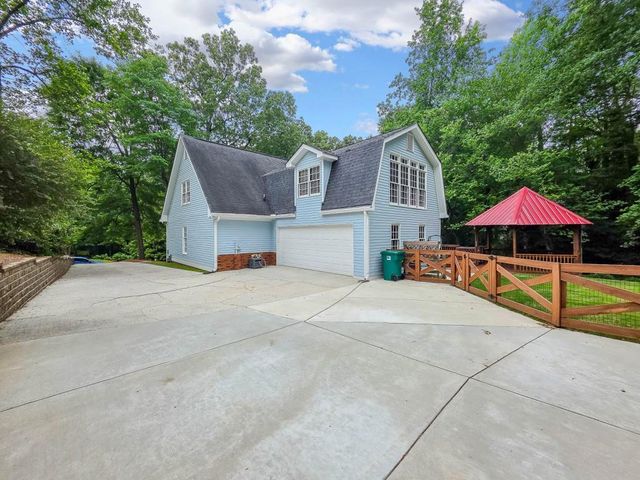 4013 Benell Court SE, Smyrna, GA 30082