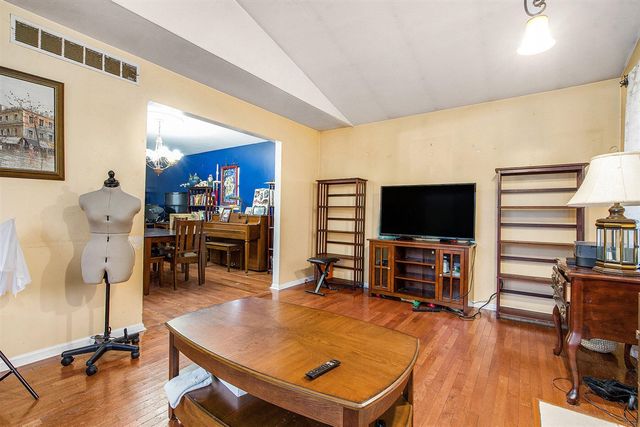 195 W Warner Avenue, Ypsilanti, MI 48197