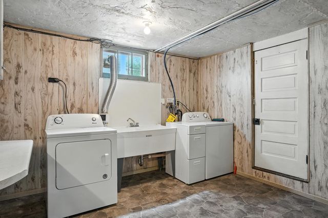 415 W 8th Street, Winona, MN 55987