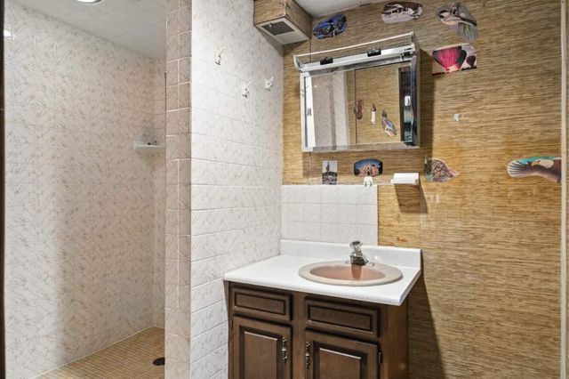 415 W 8th Street, Winona, MN 55987