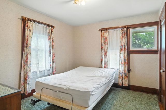 415 W 8th Street, Winona, MN 55987