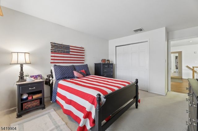 7 Valen Ct, Franklin Lakes Boro, NJ 07417