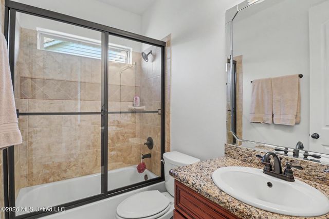 510 Palm Breeze Drive, Ocean Springs, MS 39564