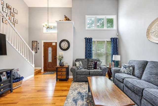 111 Westridge Lane, Paris, KY 40361