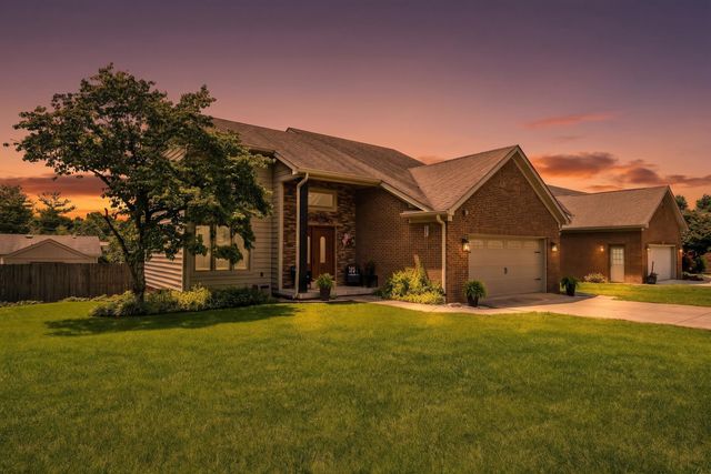 111 Westridge Lane, Paris, KY 40361