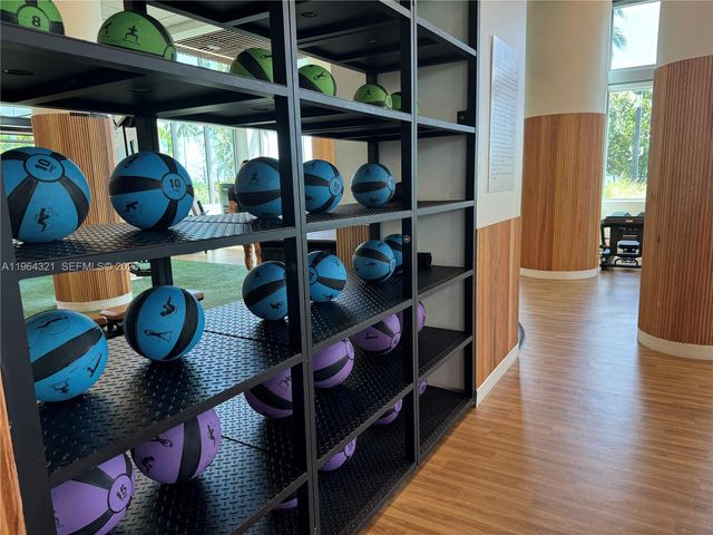 1500 Bay Rd 544S, Miami Beach, FL 33139