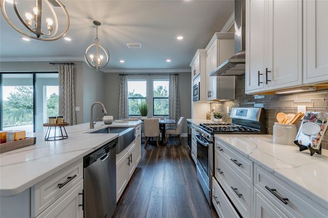 704 ESTATES BOULEVARD, Tarpon Springs, FL 34688