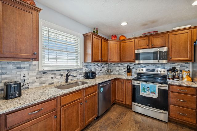 2906 Dusenburg Dr, Christiana, TN 37037