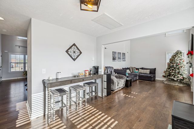 2906 Dusenburg Dr, Christiana, TN 37037