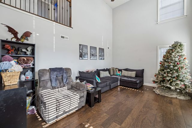 2906 Dusenburg Dr, Christiana, TN 37037