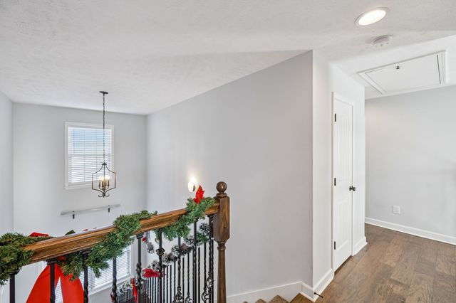 2906 Dusenburg Dr, Christiana, TN 37037