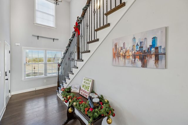 2906 Dusenburg Dr, Christiana, TN 37037